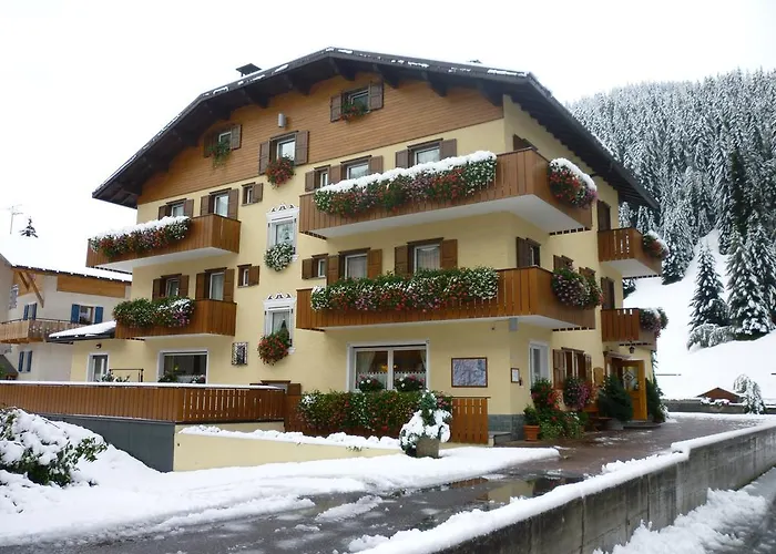Hotel I Rododendri